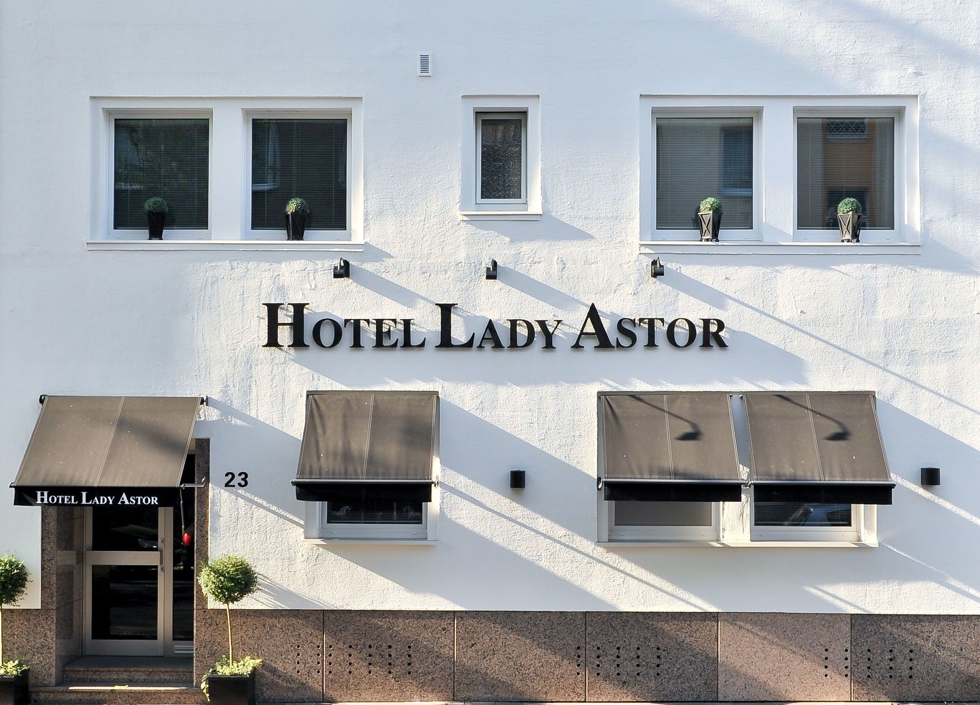 Hotel Sir & Lady Astor Düsseldorf Extérieur photo